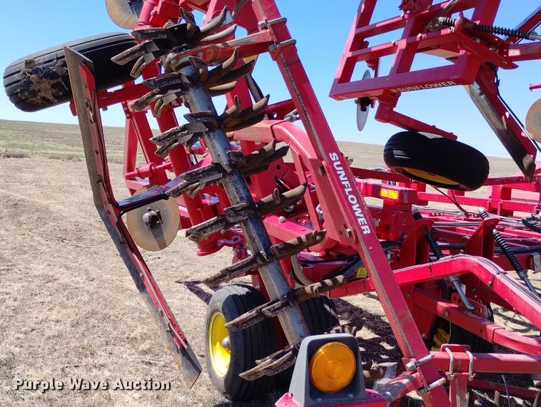 image for item DN6382 2012 Sunflower 3612  sweep plow