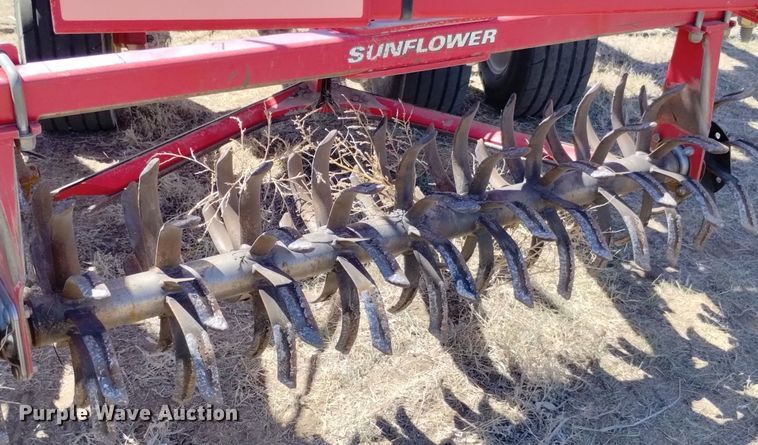 image for item DN6382 2012 Sunflower 3612  sweep plow