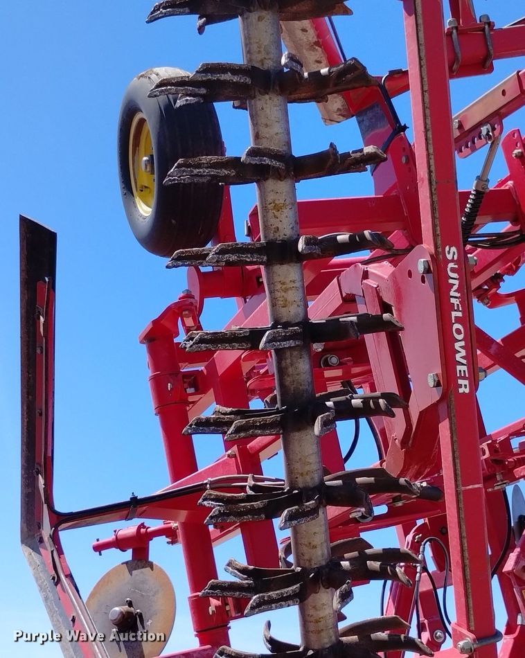 image for item DN6382 2012 Sunflower 3612  sweep plow