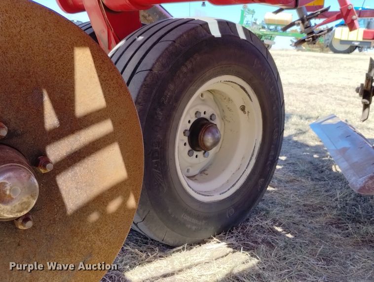 image for item DN6382 2012 Sunflower 3612  sweep plow