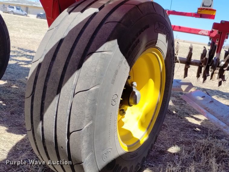 image for item DN6382 2012 Sunflower 3612  sweep plow