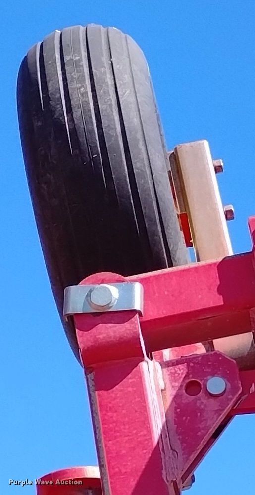 image for item DN6382 2012 Sunflower 3612  sweep plow