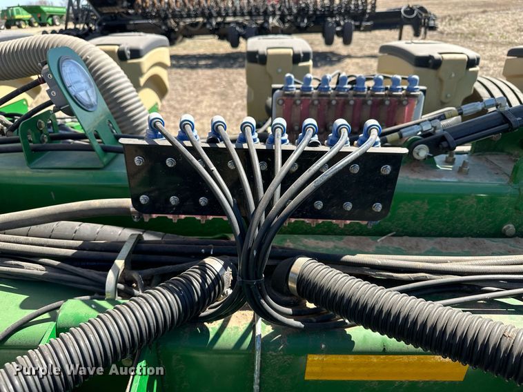 image for item DN6383 2020 Great Plains PL5700  no-till planter