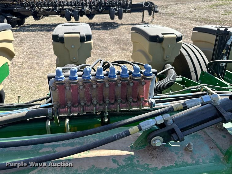 image for item DN6383 2020 Great Plains PL5700  no-till planter