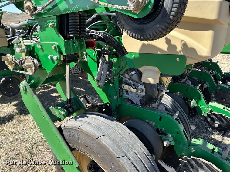 image for item DN6383 2020 Great Plains PL5700  no-till planter