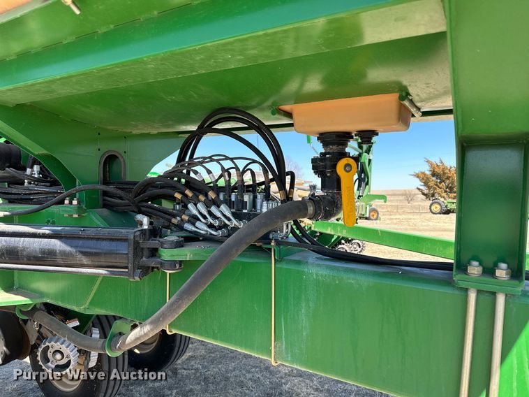 image for item DN6383 2020 Great Plains PL5700  no-till planter