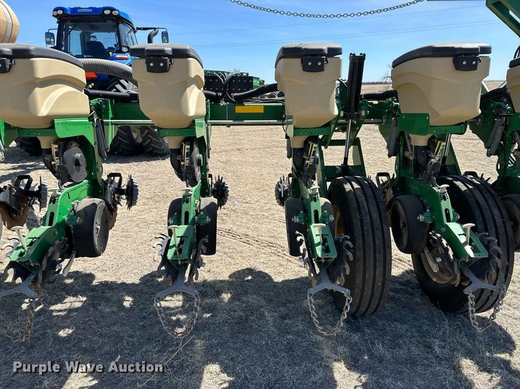 image for item DN6383 2020 Great Plains PL5700  no-till planter