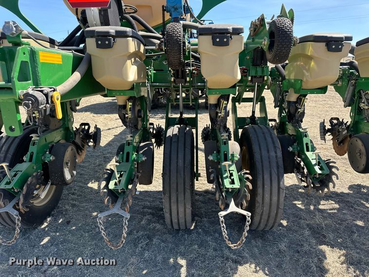 image for item DN6383 2020 Great Plains PL5700  no-till planter