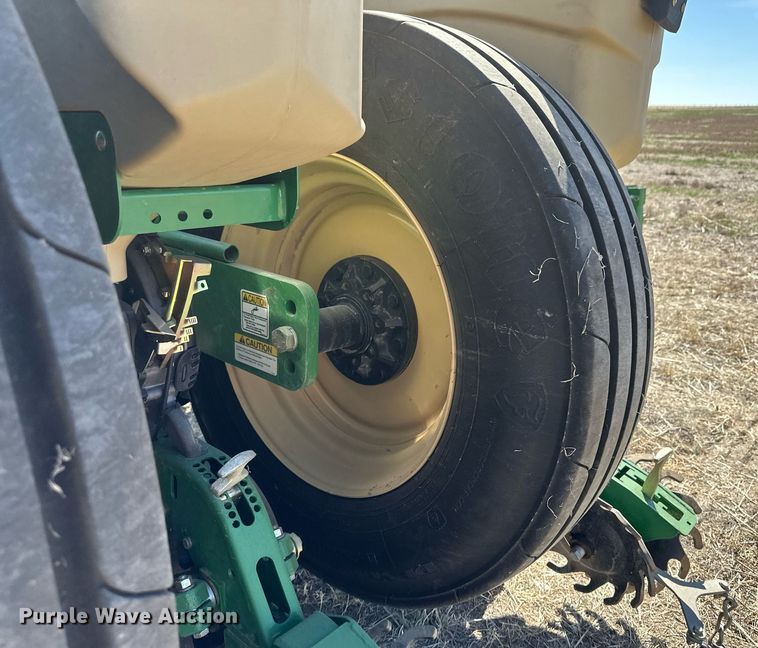 image for item DN6383 2020 Great Plains PL5700  no-till planter