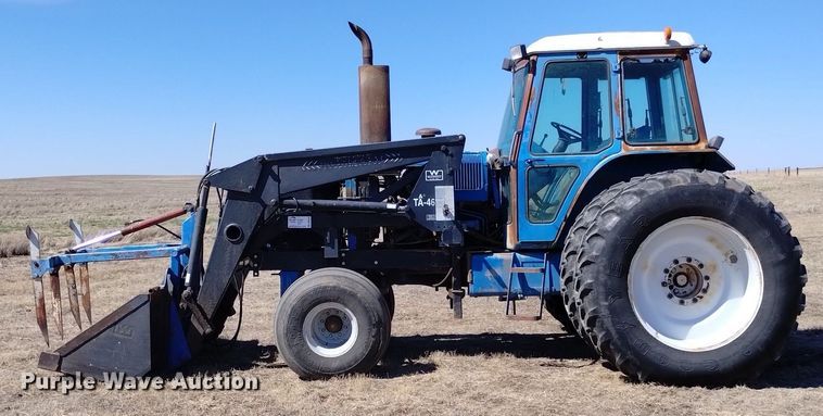 image for item DN6384 1980 Ford TW30  tractor