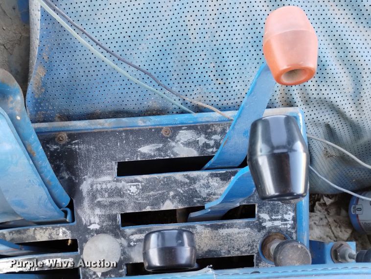 image for item DN6384 1980 Ford TW30  tractor