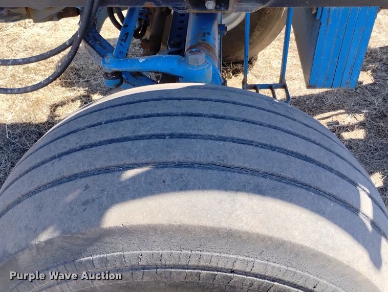 image for item DN6384 1980 Ford TW30  tractor