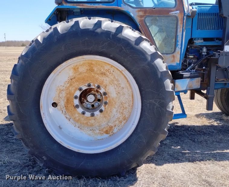 image for item DN6384 1980 Ford TW30  tractor