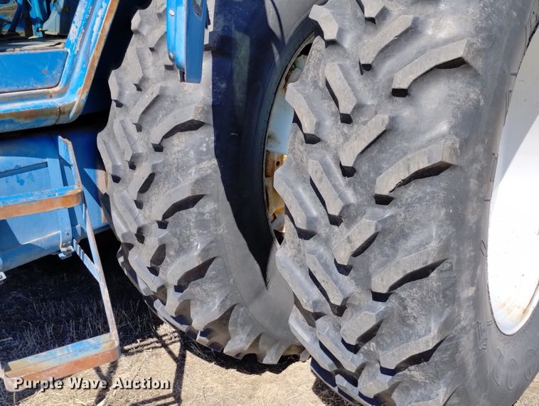 image for item DN6384 1980 Ford TW30  tractor