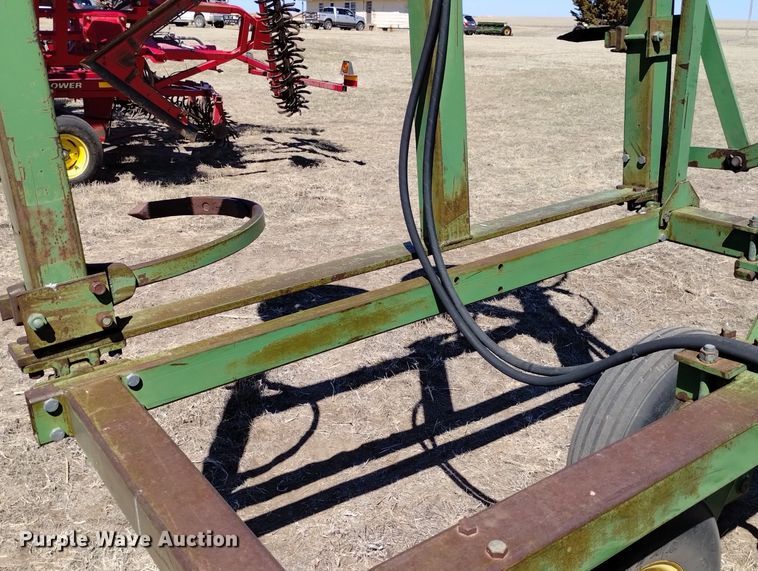 image for item DN6385 John Deere 1600  chisel