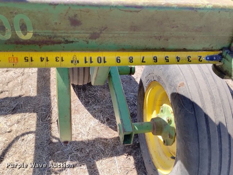 image for item DN6385 John Deere 1600  chisel