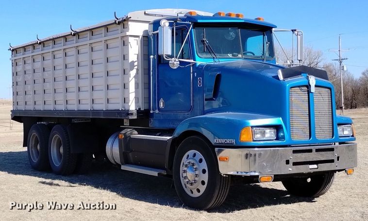 image for item DN6386 1994 Kenworth T800  grain truck