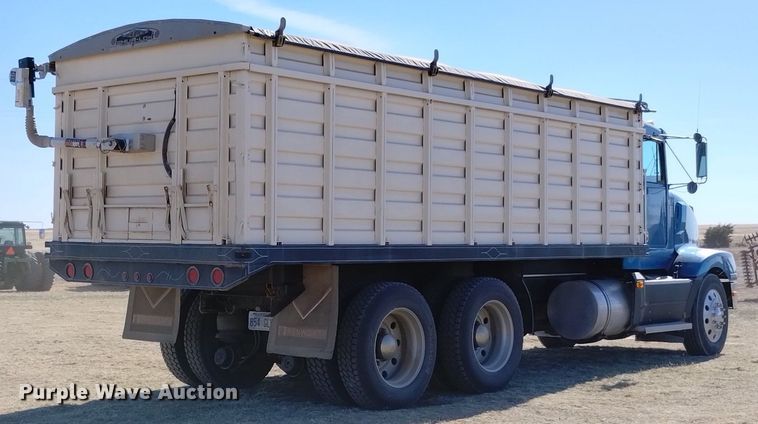 image for item DN6386 1994 Kenworth T800  grain truck