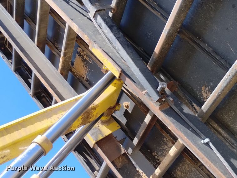 image for item DN6386 1994 Kenworth T800  grain truck