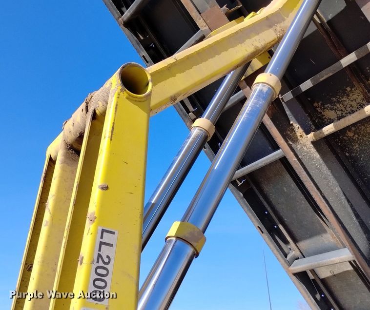 image for item DN6386 1994 Kenworth T800  grain truck