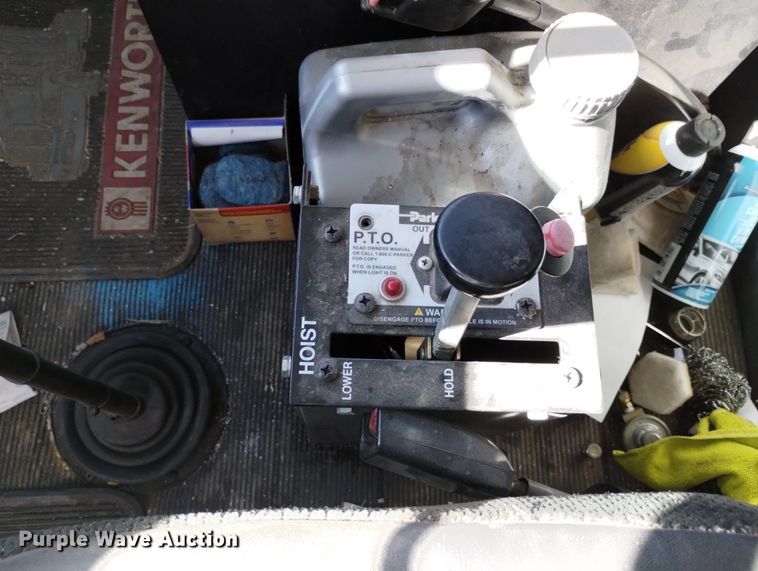 image for item DN6386 1994 Kenworth T800  grain truck