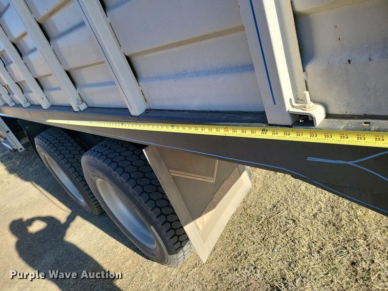 image for item DN6386 1994 Kenworth T800  grain truck