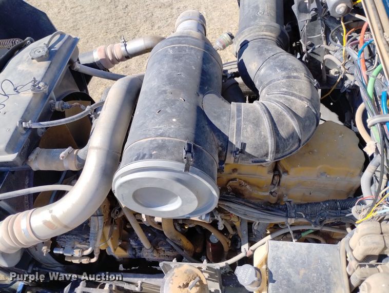 image for item DN6386 1994 Kenworth T800  grain truck