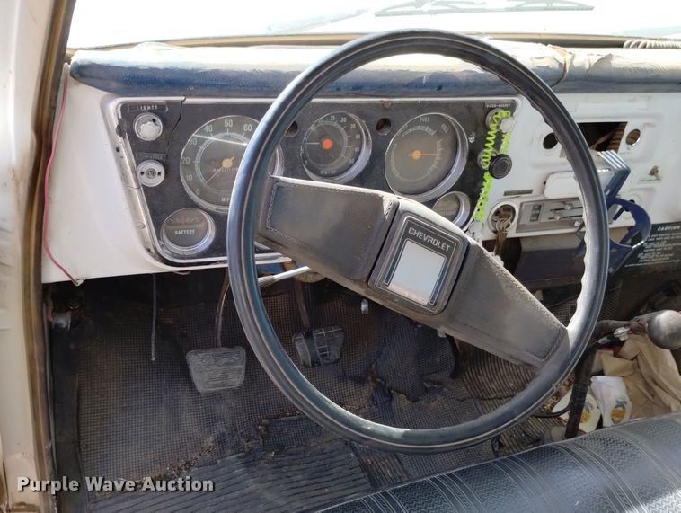 image for item DN6387 1972 Chevrolet C60  grain truck