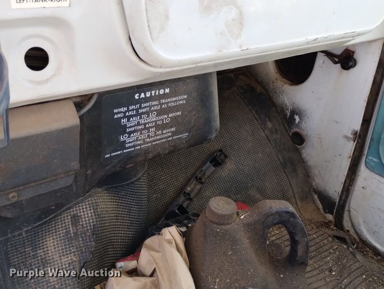 image for item DN6387 1972 Chevrolet C60  grain truck