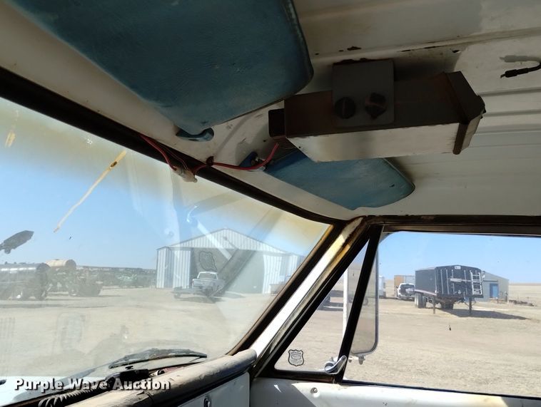 image for item DN6387 1972 Chevrolet C60  grain truck