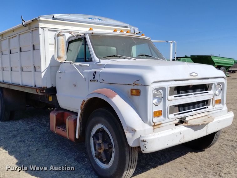image for item DN6387 1972 Chevrolet C60  grain truck