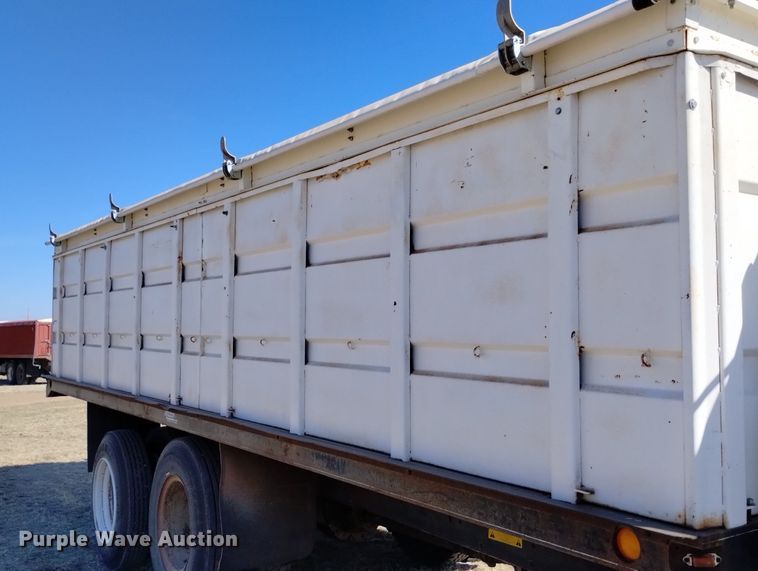 image for item DN6387 1972 Chevrolet C60  grain truck