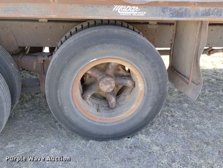 image for item DN6387 1972 Chevrolet C60  grain truck