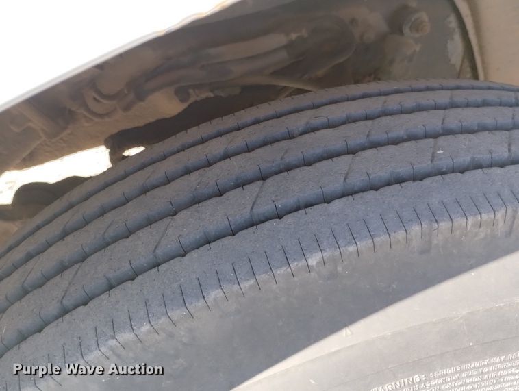 image for item DN6387 1972 Chevrolet C60  grain truck