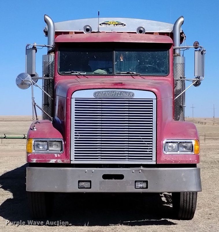 image for item DN6388 1991 Freightliner FLD120  grain truck