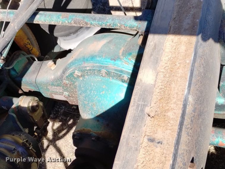 image for item DN6388 1991 Freightliner FLD120  grain truck