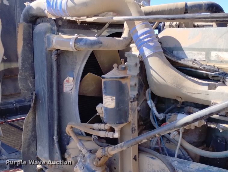 image for item DN6388 1991 Freightliner FLD120  grain truck