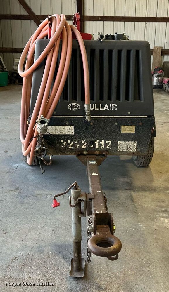 image for item KX9152 2012 Sullair 185  air compressor