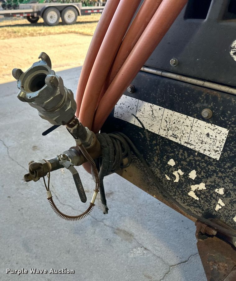 image for item KX9152 2012 Sullair 185  air compressor