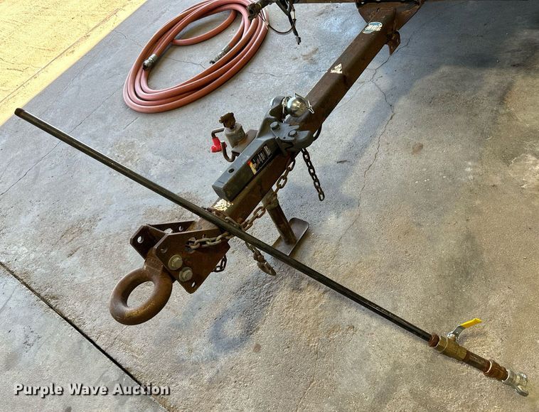 image for item KX9152 2012 Sullair 185  air compressor