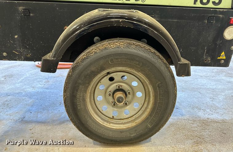 image for item KX9152 2012 Sullair 185  air compressor