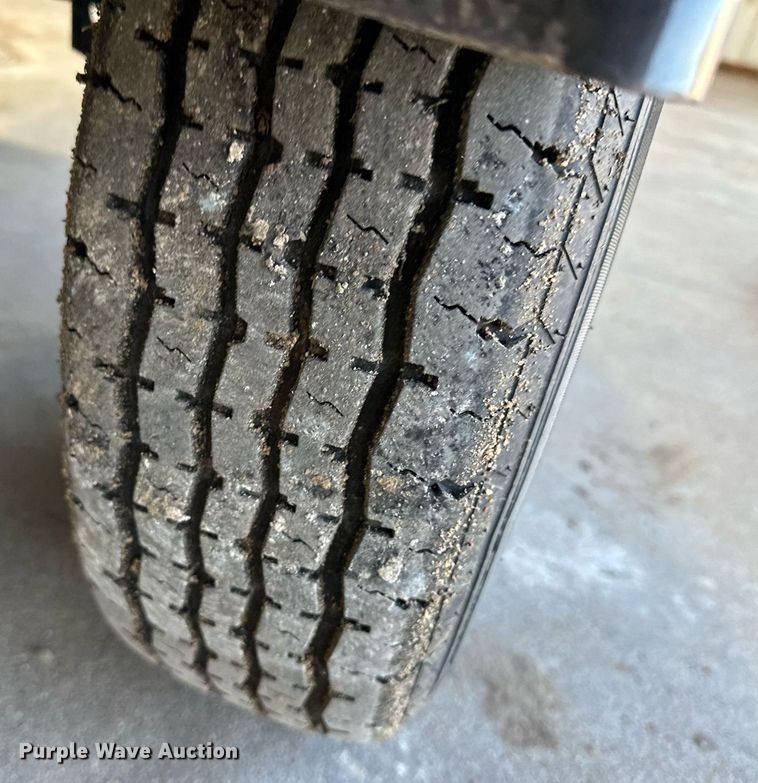 image for item KX9152 2012 Sullair 185  air compressor