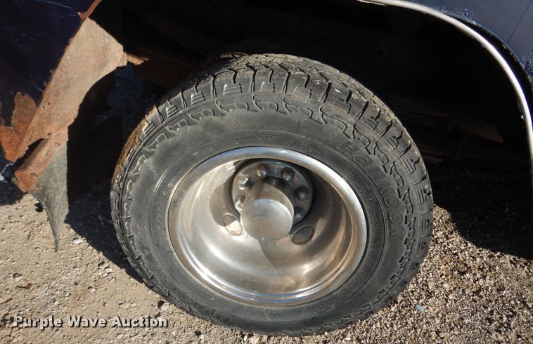 image for item DI6881 1993 Chevrolet K3500  tow truck