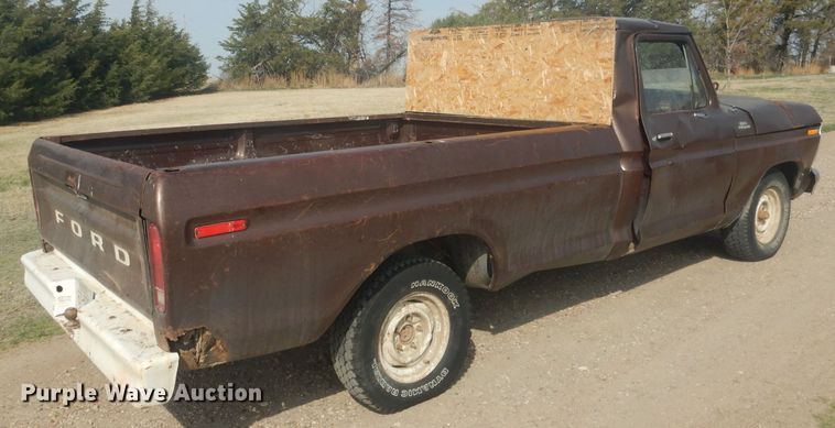 image for item DJ7028 1978 Ford F150  pickup truck