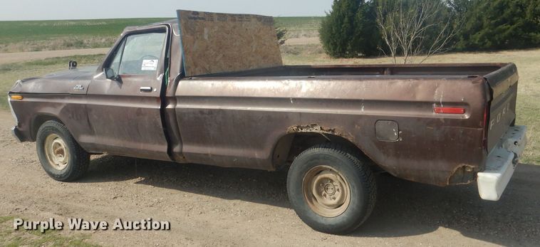 image for item DJ7028 1978 Ford F150  pickup truck