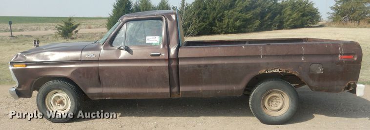 image for item DJ7028 1978 Ford F150  pickup truck