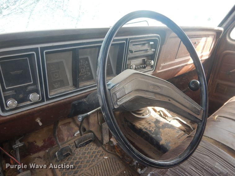 image for item DJ7028 1978 Ford F150  pickup truck