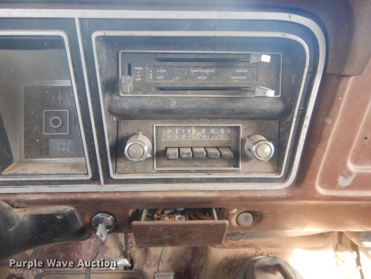 image for item DJ7028 1978 Ford F150  pickup truck