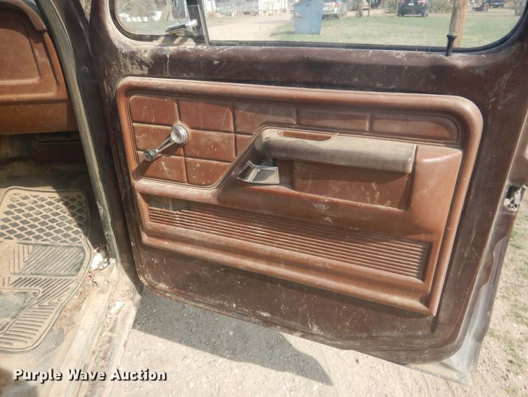 image for item DJ7028 1978 Ford F150  pickup truck