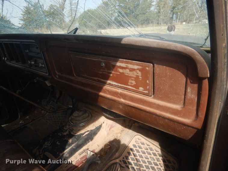 image for item DJ7028 1978 Ford F150  pickup truck